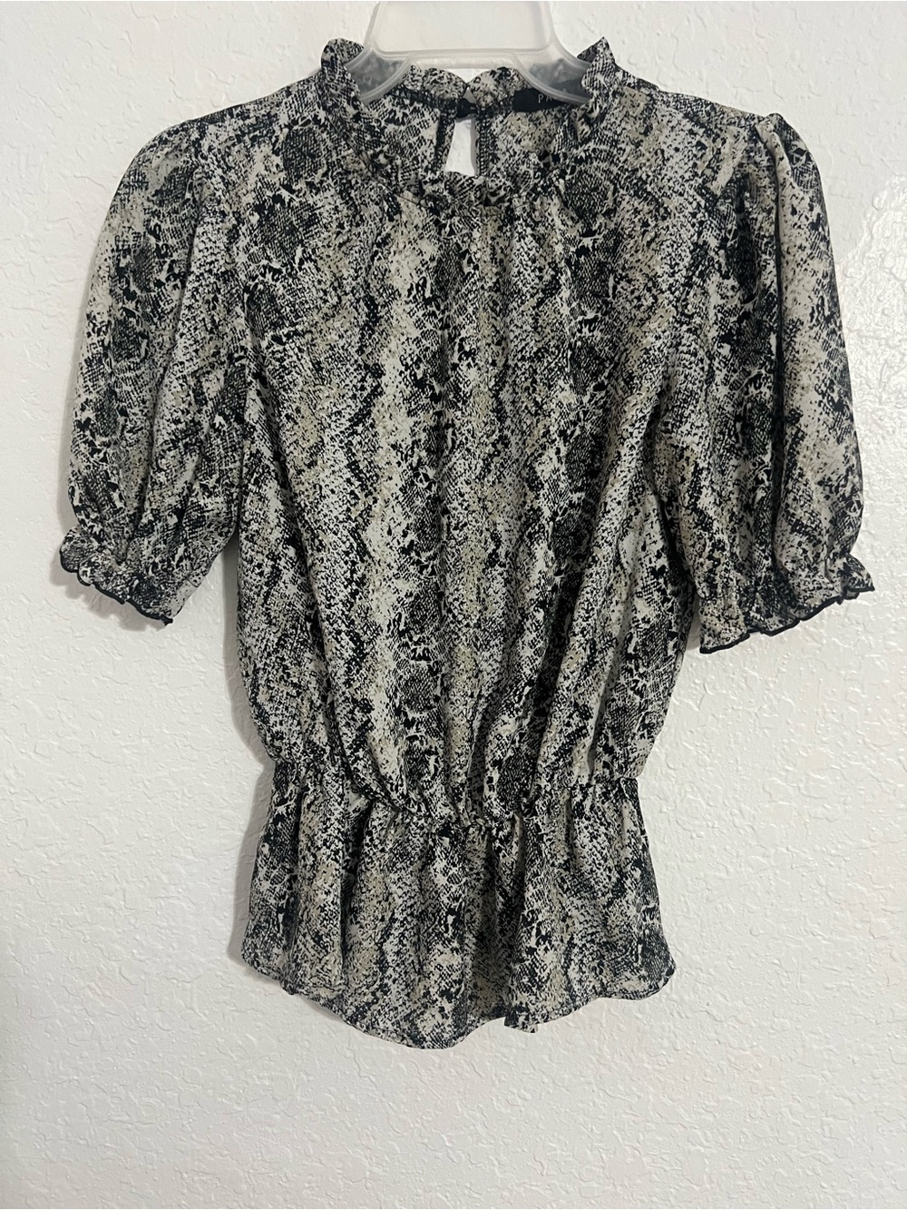 Papaya Women Short Sleeve Ruffle Top Blouse Crew Neck Size XS # 813